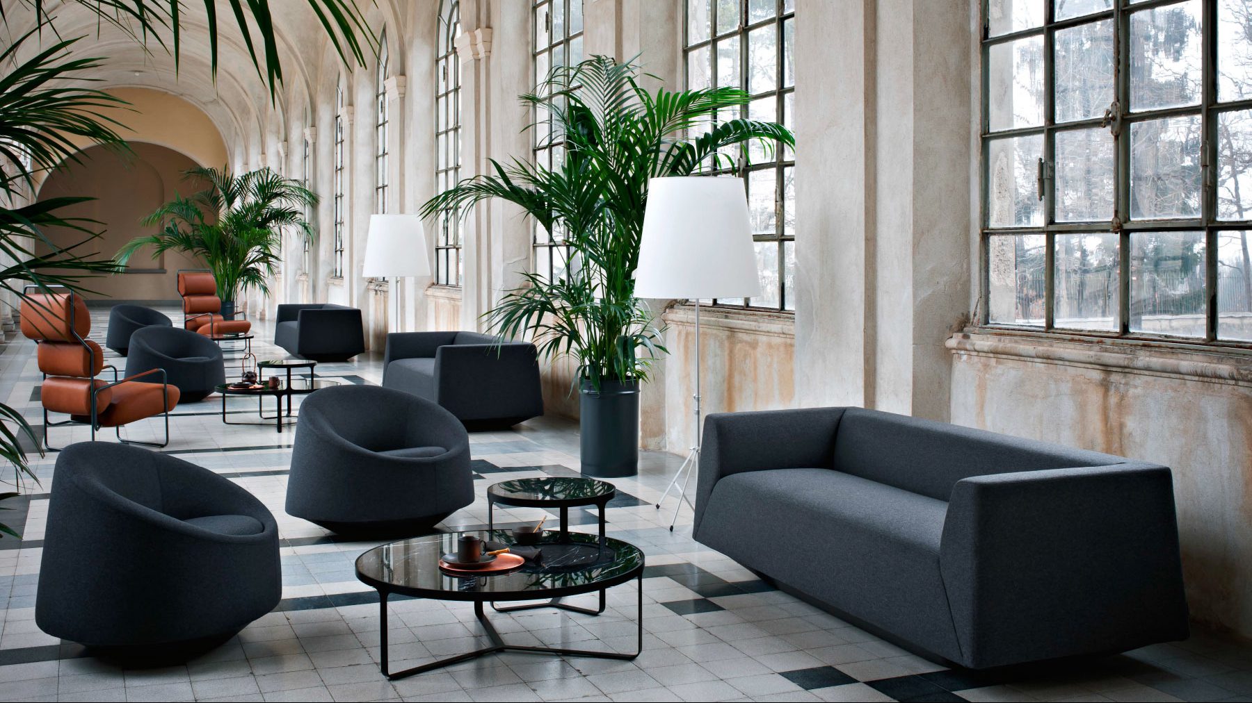 1_Tacchini-CrystalArmchair-4-